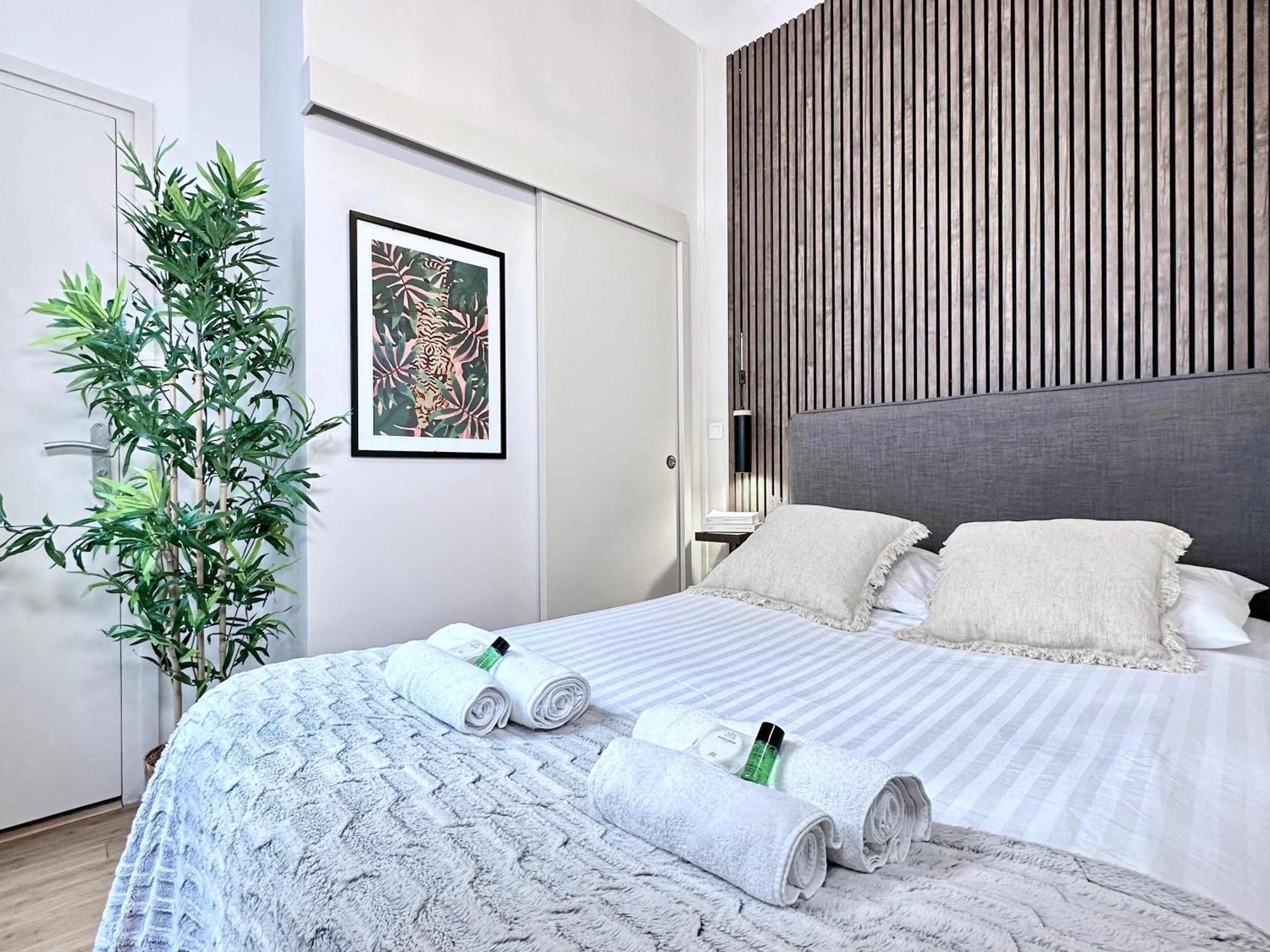 Renovated Champs-Elysees Retreat Apartment Paris Luaran gambar